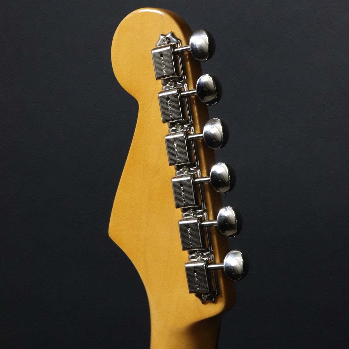 Fender American Vintage II 1965 Stratocaster Round-Lam Rosewood Fingerboard Cand