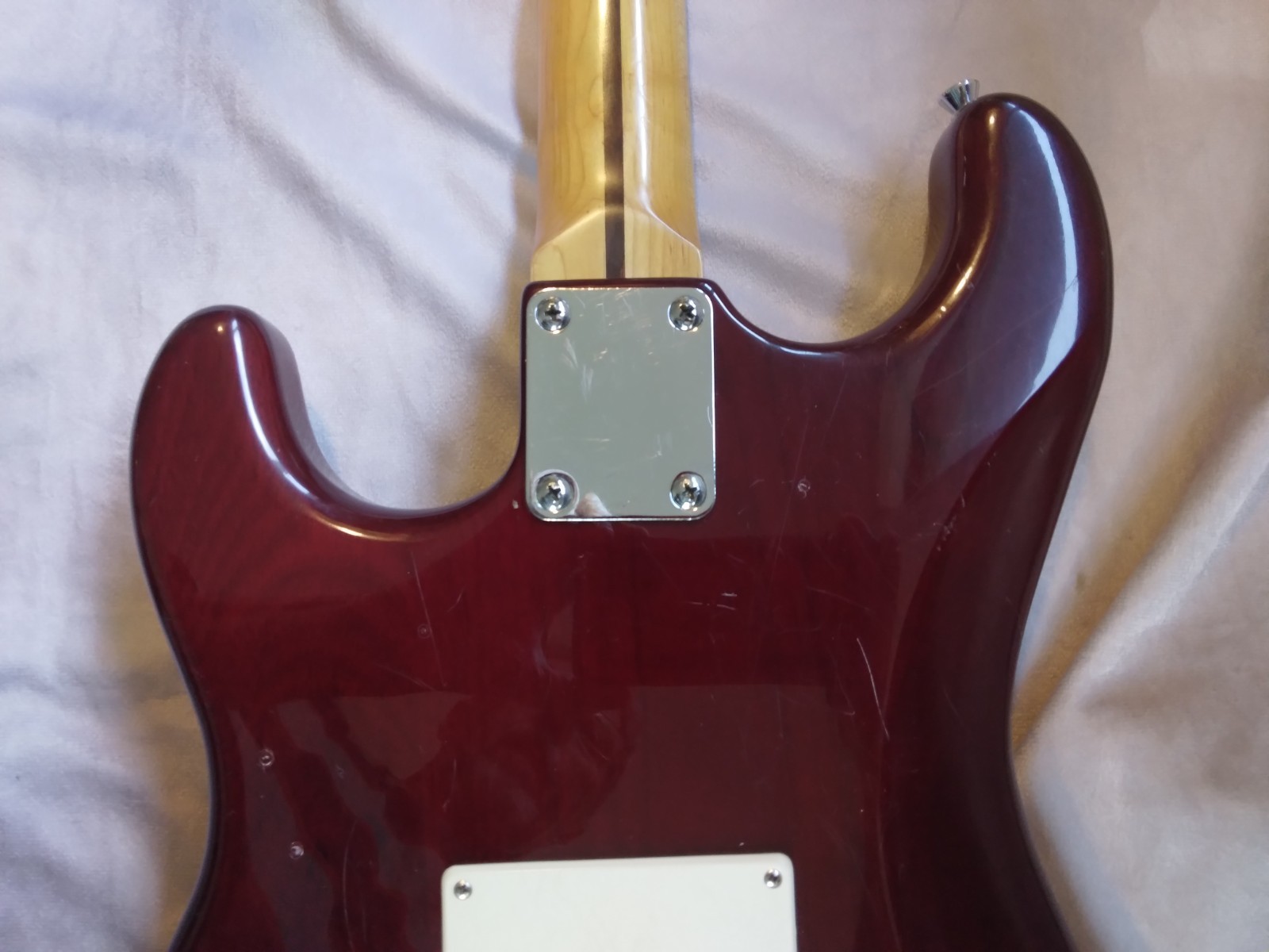 Axl Johnson Stratocaster Clone Electric Guitar Transparent Cherry Finish