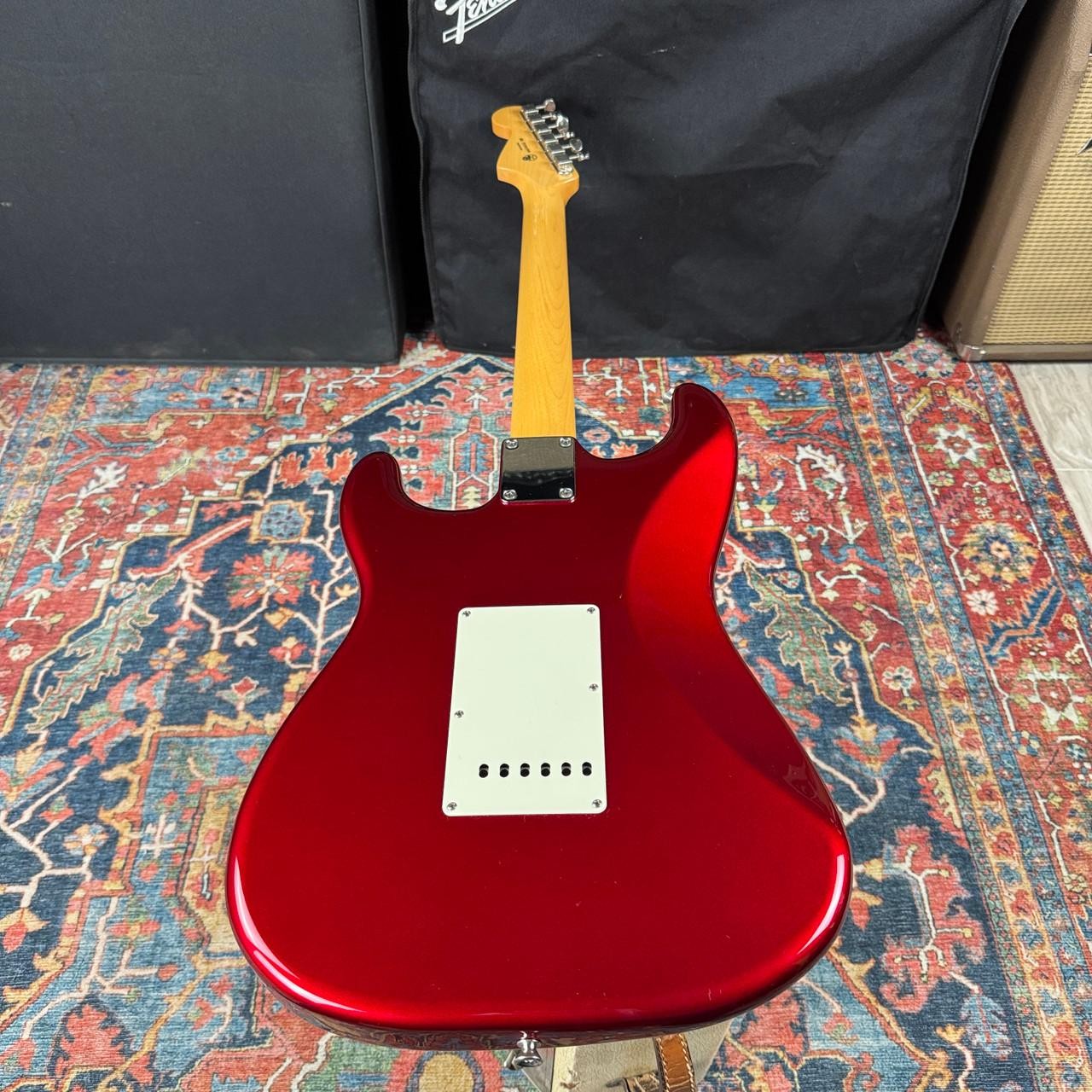 Fender 75th Anniversary Traditional II 60’s Stratocaster Candy Apple Red – 2021