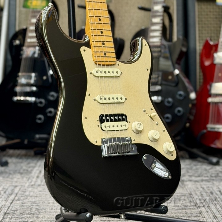 Fender American Ultra Stratocaster HSS -Texas Tea Maple- 2019 model, 3.75kg
