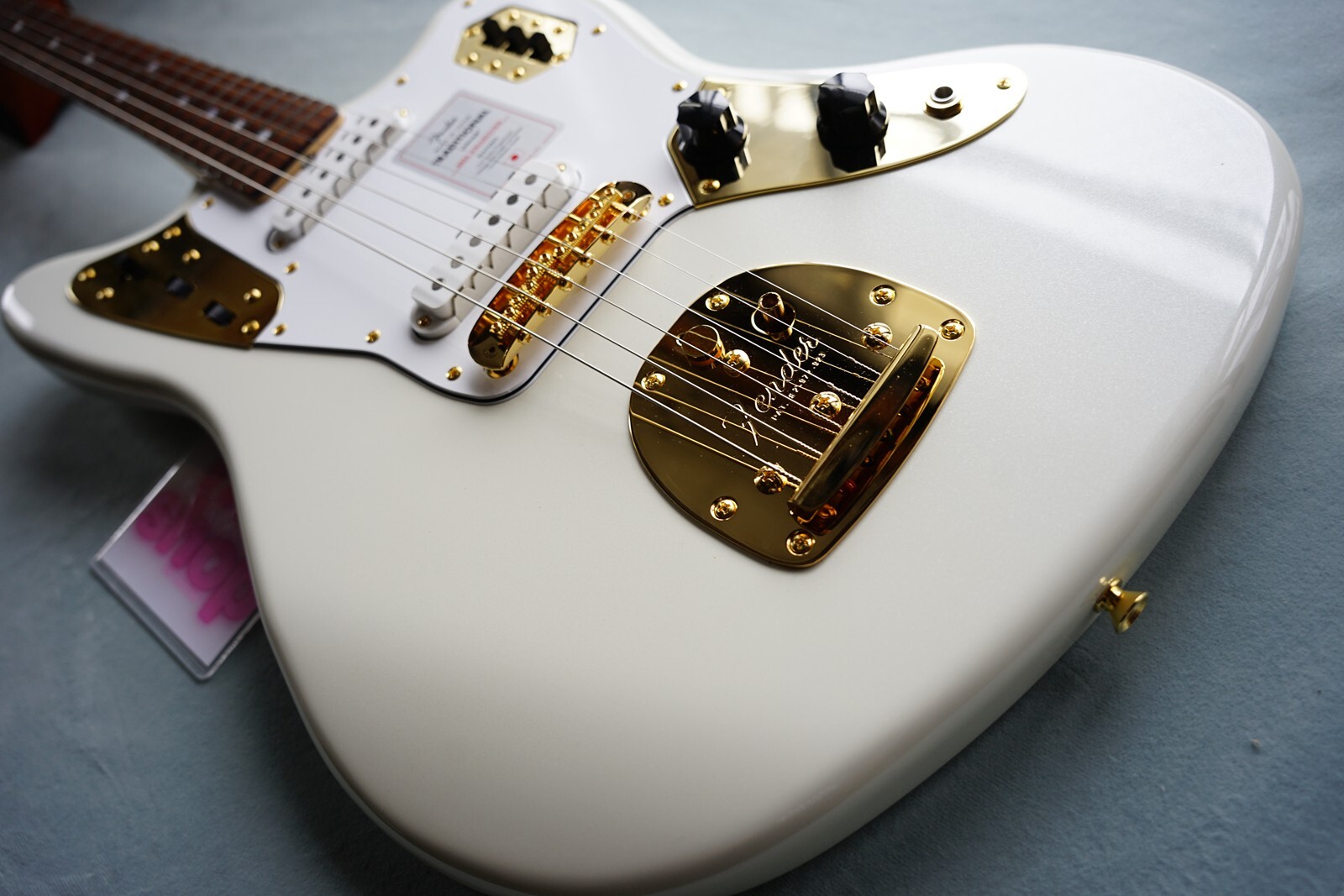 Fender Made in Japan Traditional 2025 Collection 60s Jaguar White Pearl New