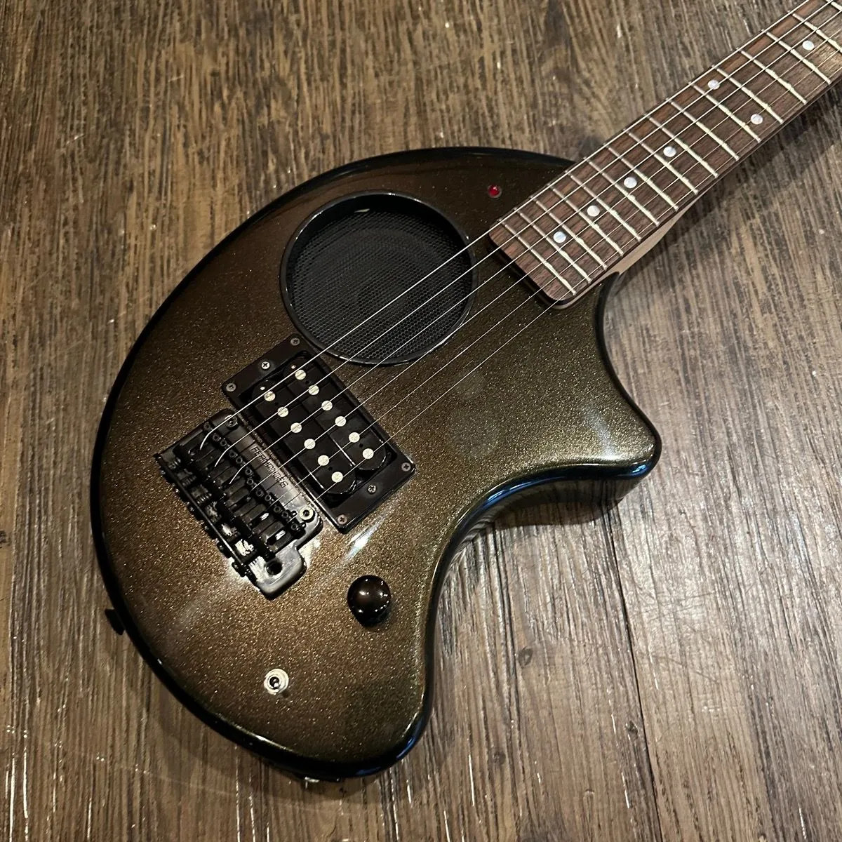 Fernandes ZO-3 Geitasha Electric Guitar with Built-in Amplifier
