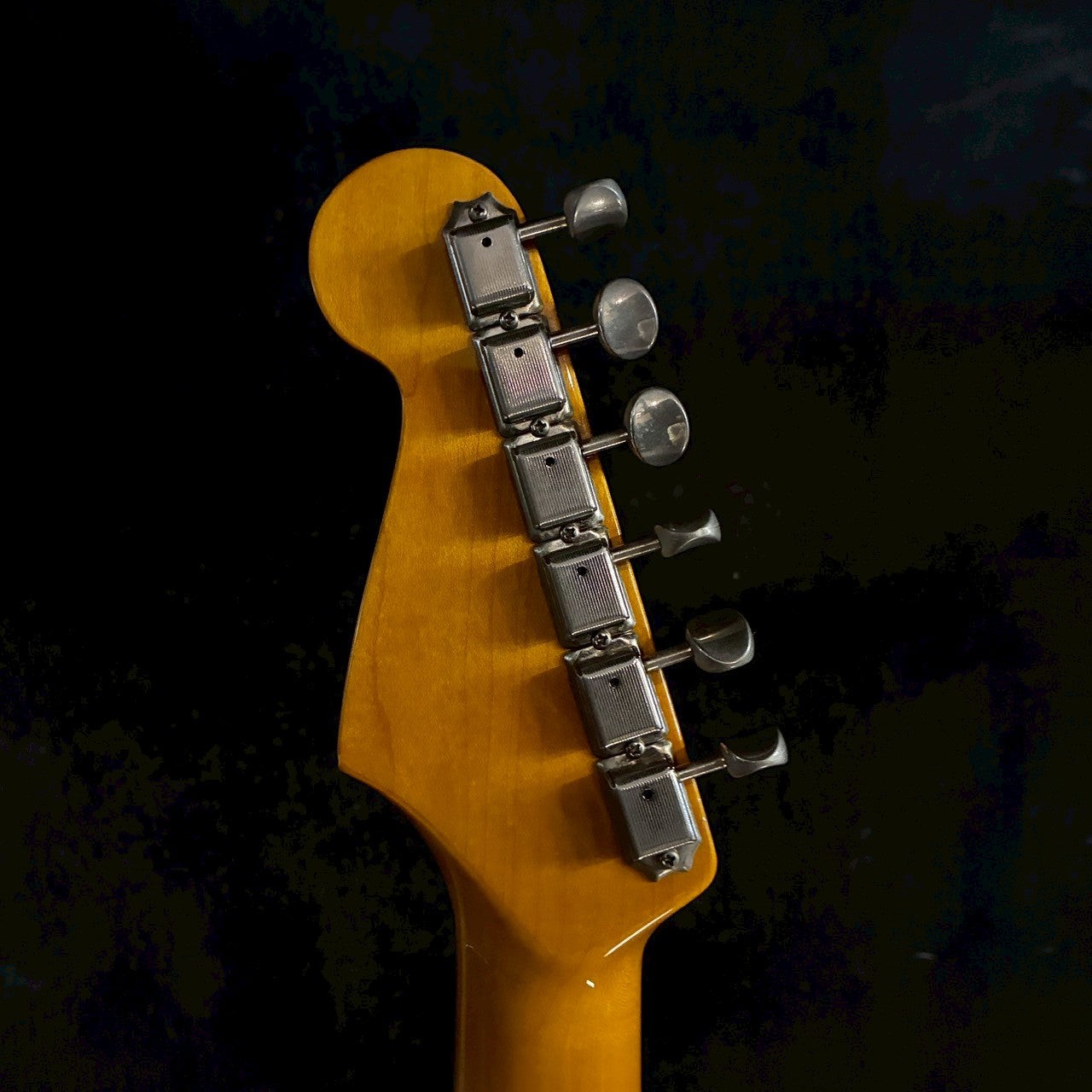 Fender Japan ST-57 2tone Sunburst Alder body【3.72kg】