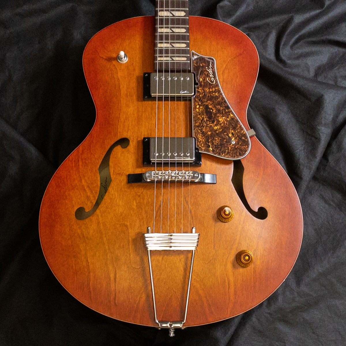 Godin 5th Avenue Jumbo HB Memphis Sun 178020