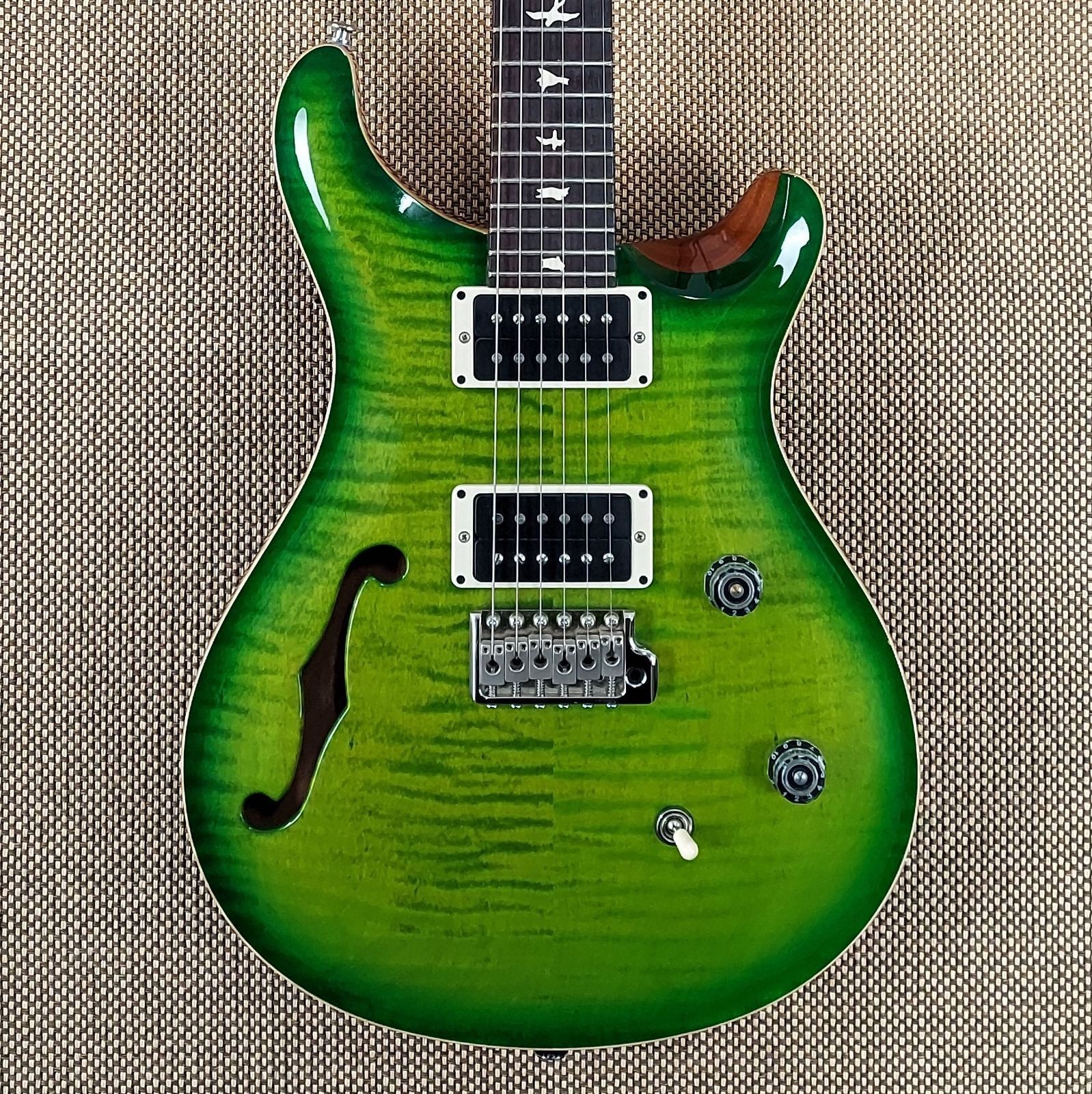 2022 PRS CE Hollowbody USA RARE Eriza Green Finish Very Nice Guitar! (31)