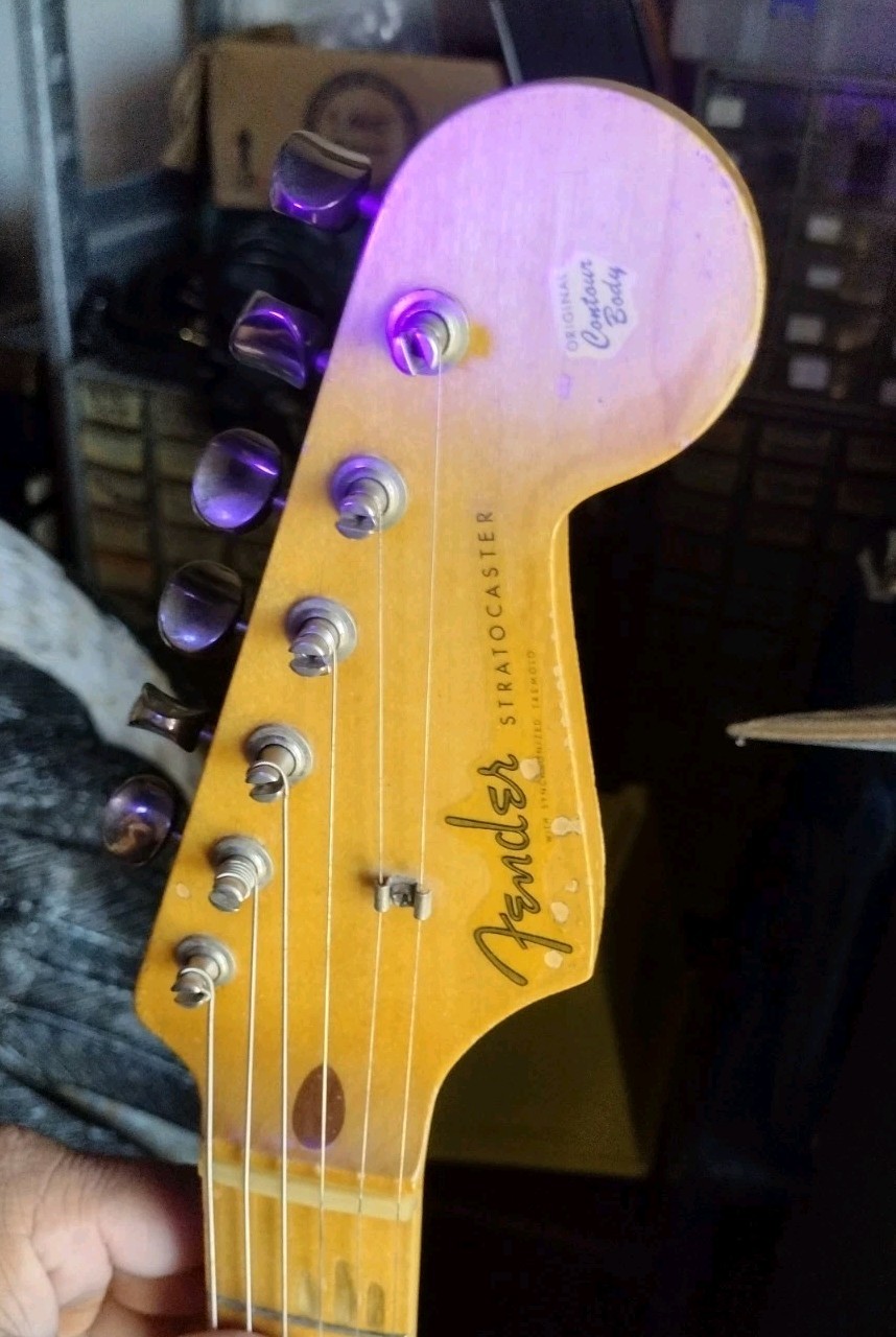 Vintage 1958 Fender Stratocaster w/HSC! -LL