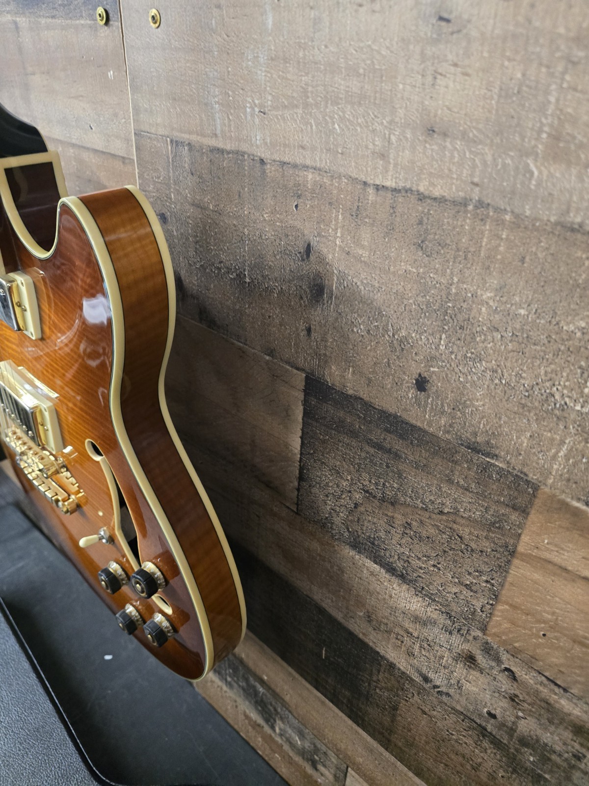 IBANEZ AS93-VLS Violin Sunburst, W/ Ohsc