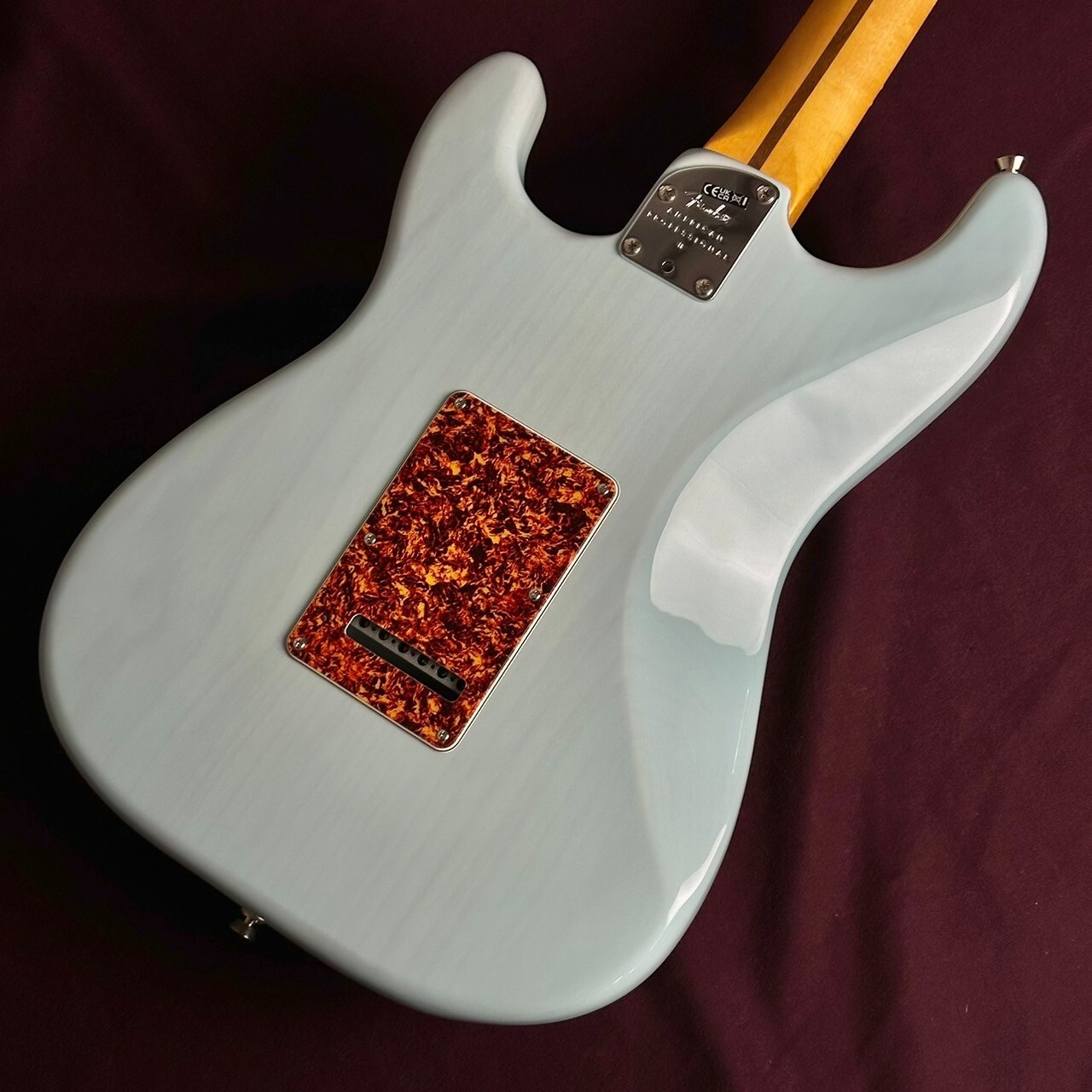 Fender LTD AMERICAN PROFESSIONAL II STRATOCASTER THINLINE Transparent Daphne Blu