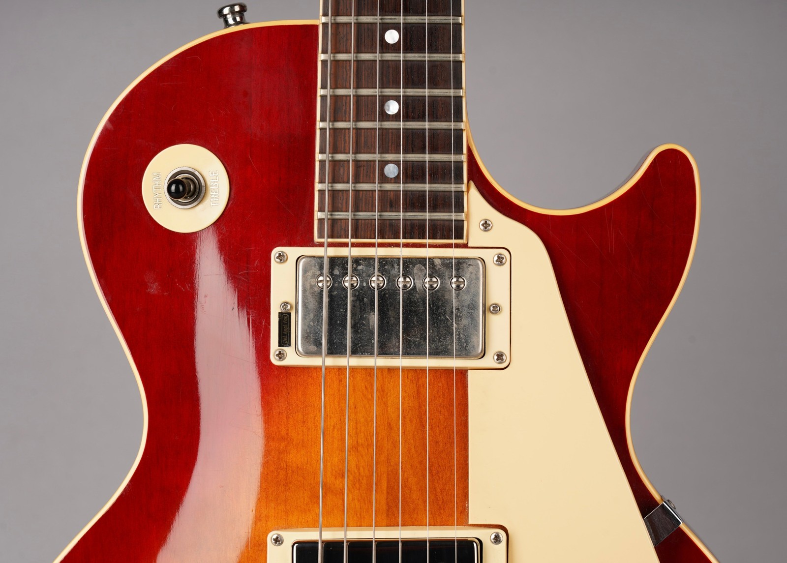 Gibson Custom Shop Edition Les Paul Studio Standard – 1983 – Cherry Sunburst