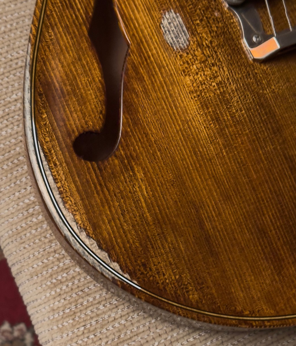 Knaggs Chena SVHS Old Violin Semi-Hollow Electric Guitar – with Hard Case