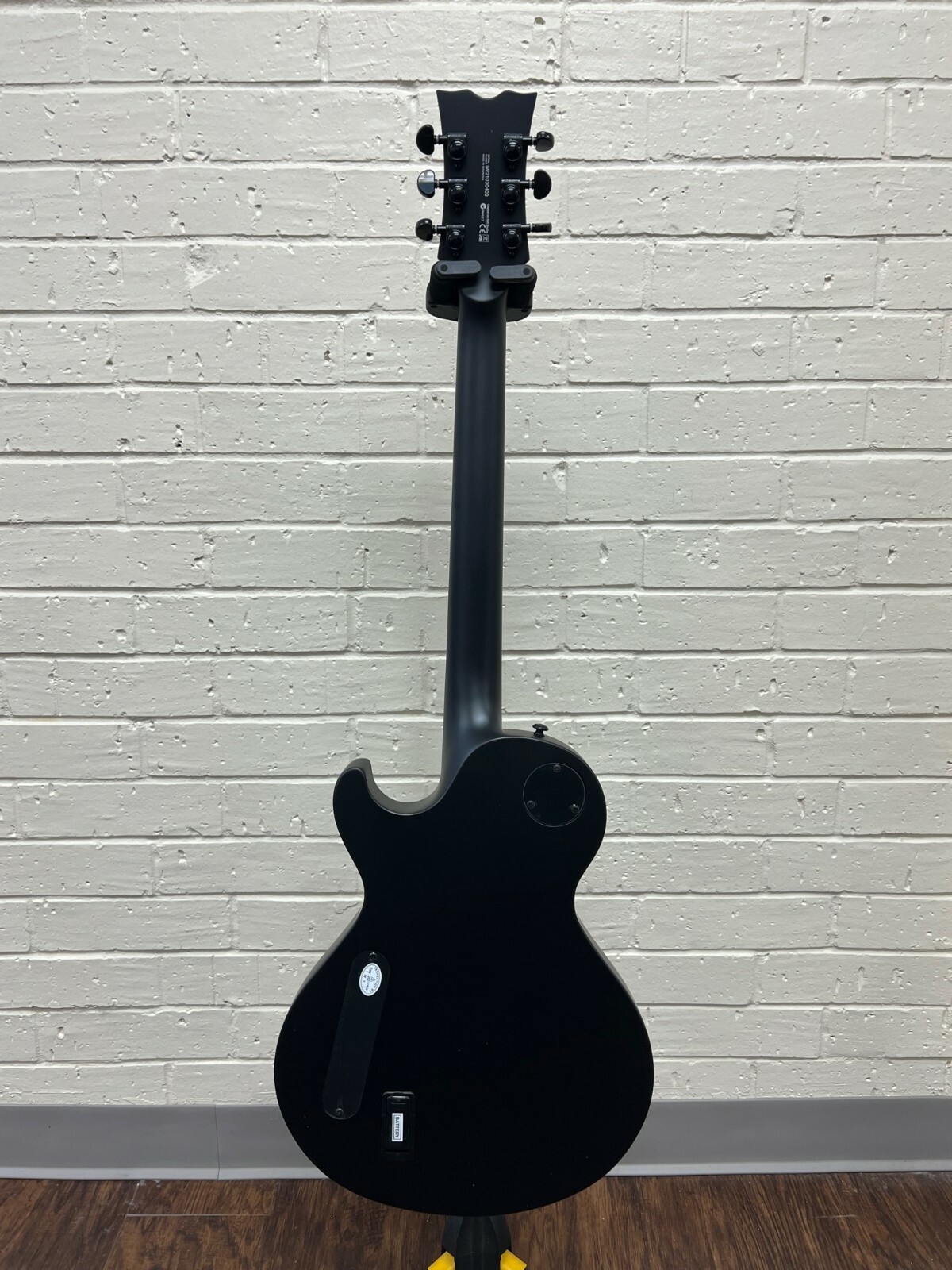 Dean Thoroughbred Select Guitar, Fluence, Black Satin w/ Ernie Ball Pack+Gig Bag