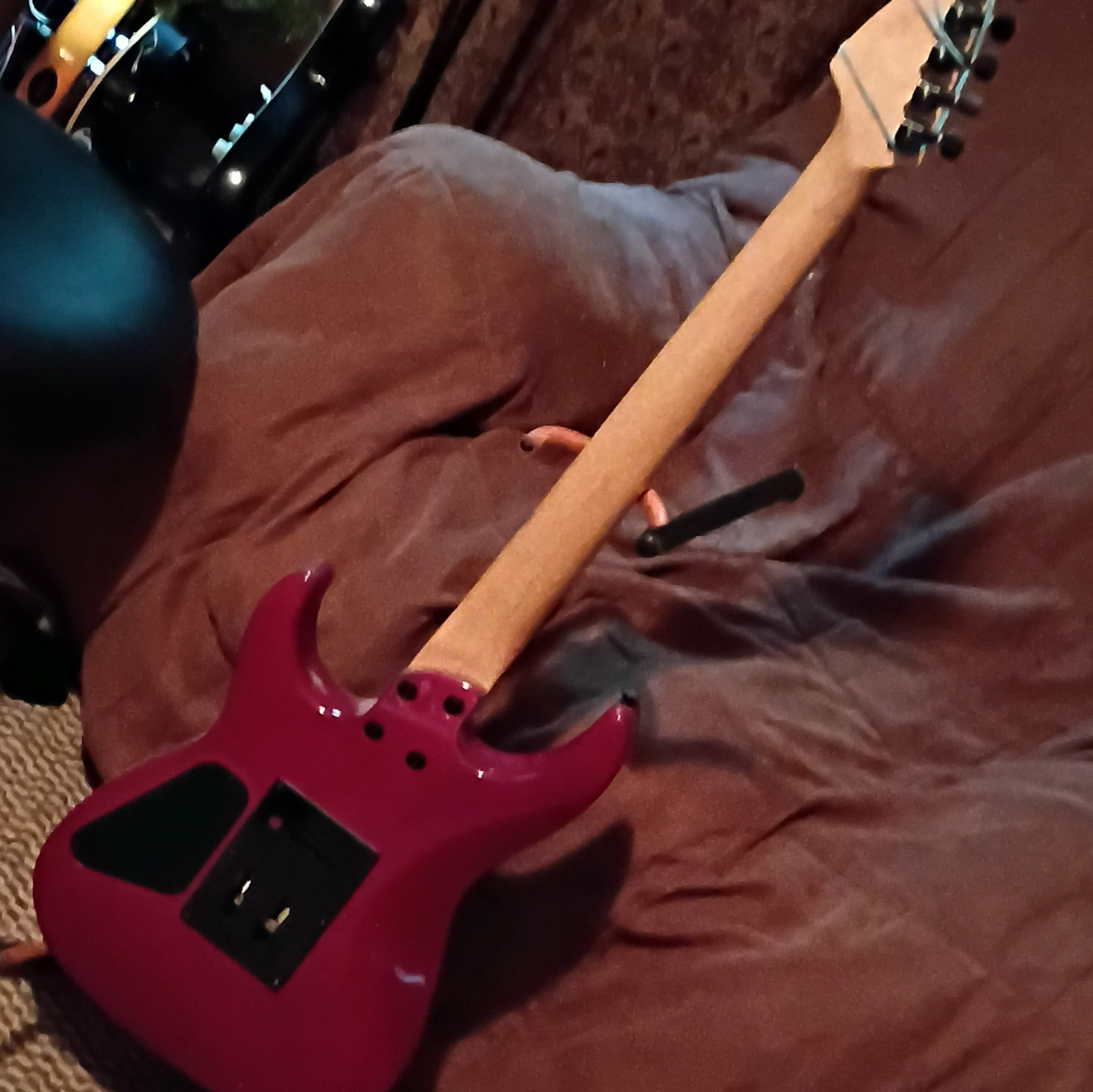 Fernandes 6-String Solid Body Electric Guitar Red Maple Neck Rosewood RH