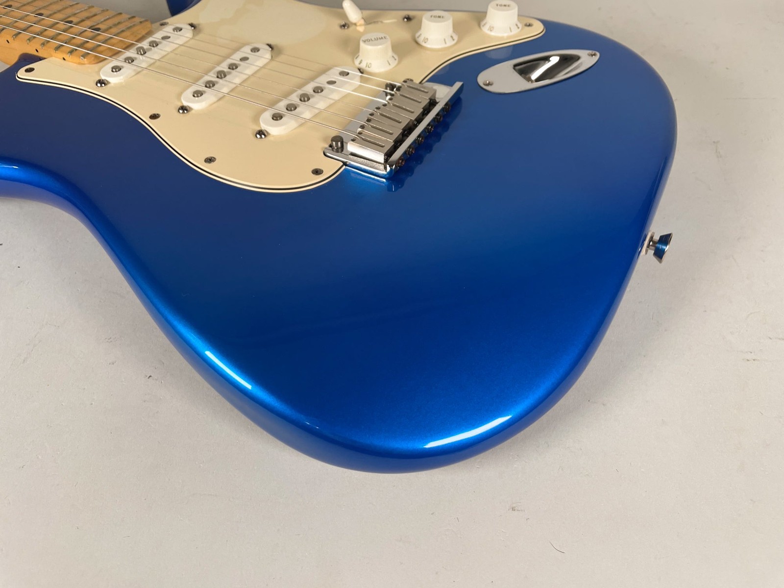 2004 Fender American Series 50th Anniversary Stratocaster Chrome Blue w/OHSC