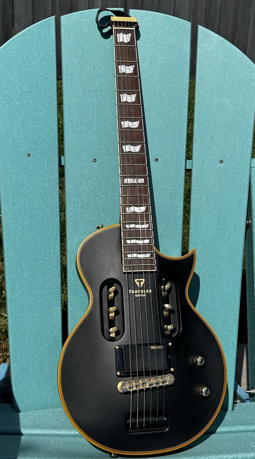 Traveler Guitar LTD EC-1 Headless Travel Electric Guitar Vintage Black w/Gig Bag