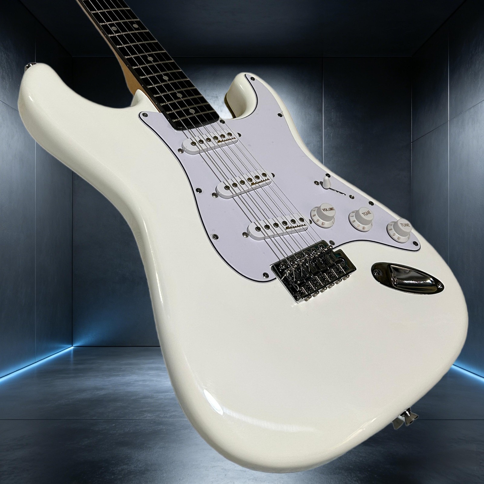 ST Electric Guitar White Color Mahogany Body 21 Frets Rosewood Fretboard