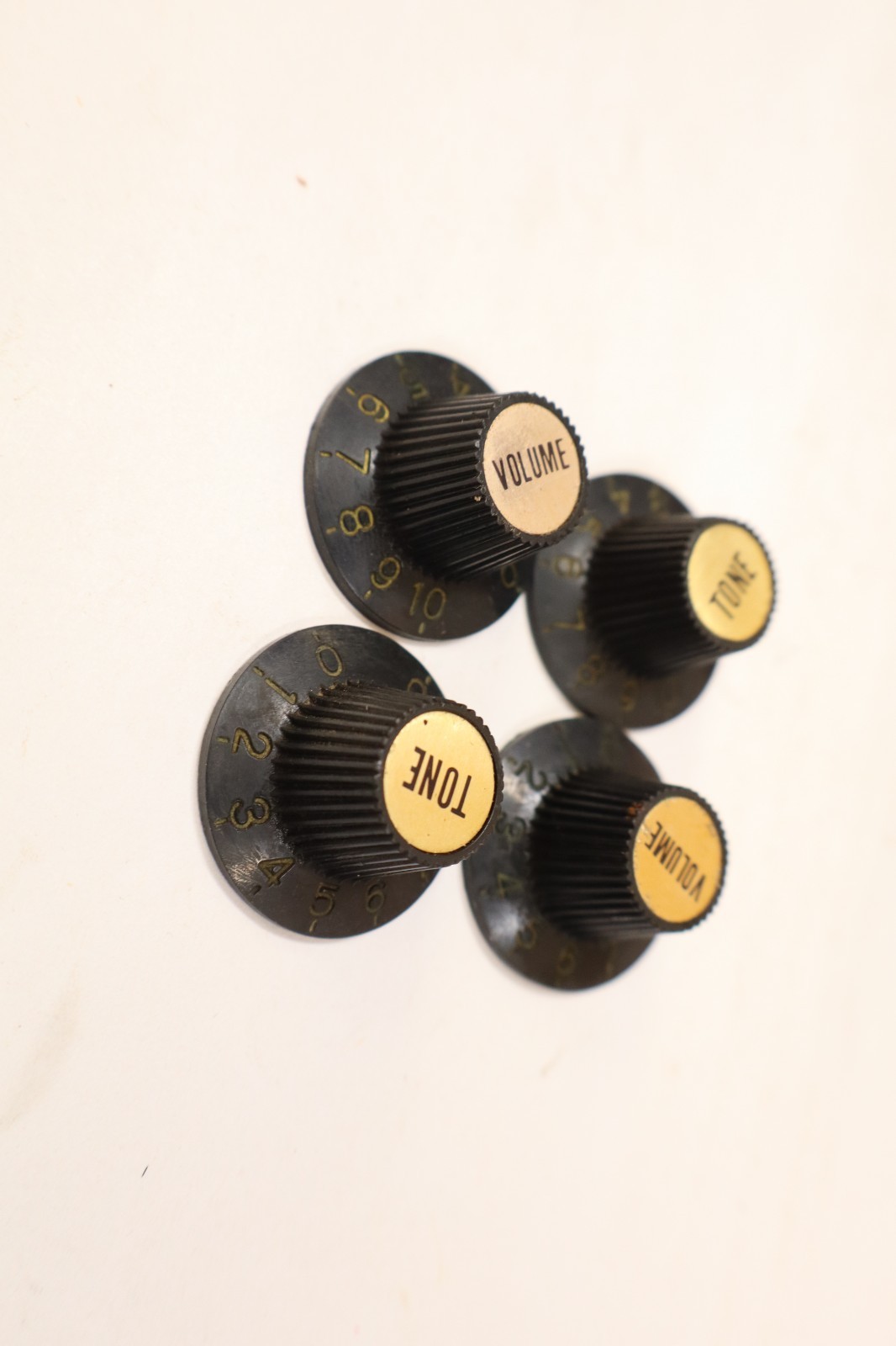 hondo ii electric guitar Part 4 knobs volume tone