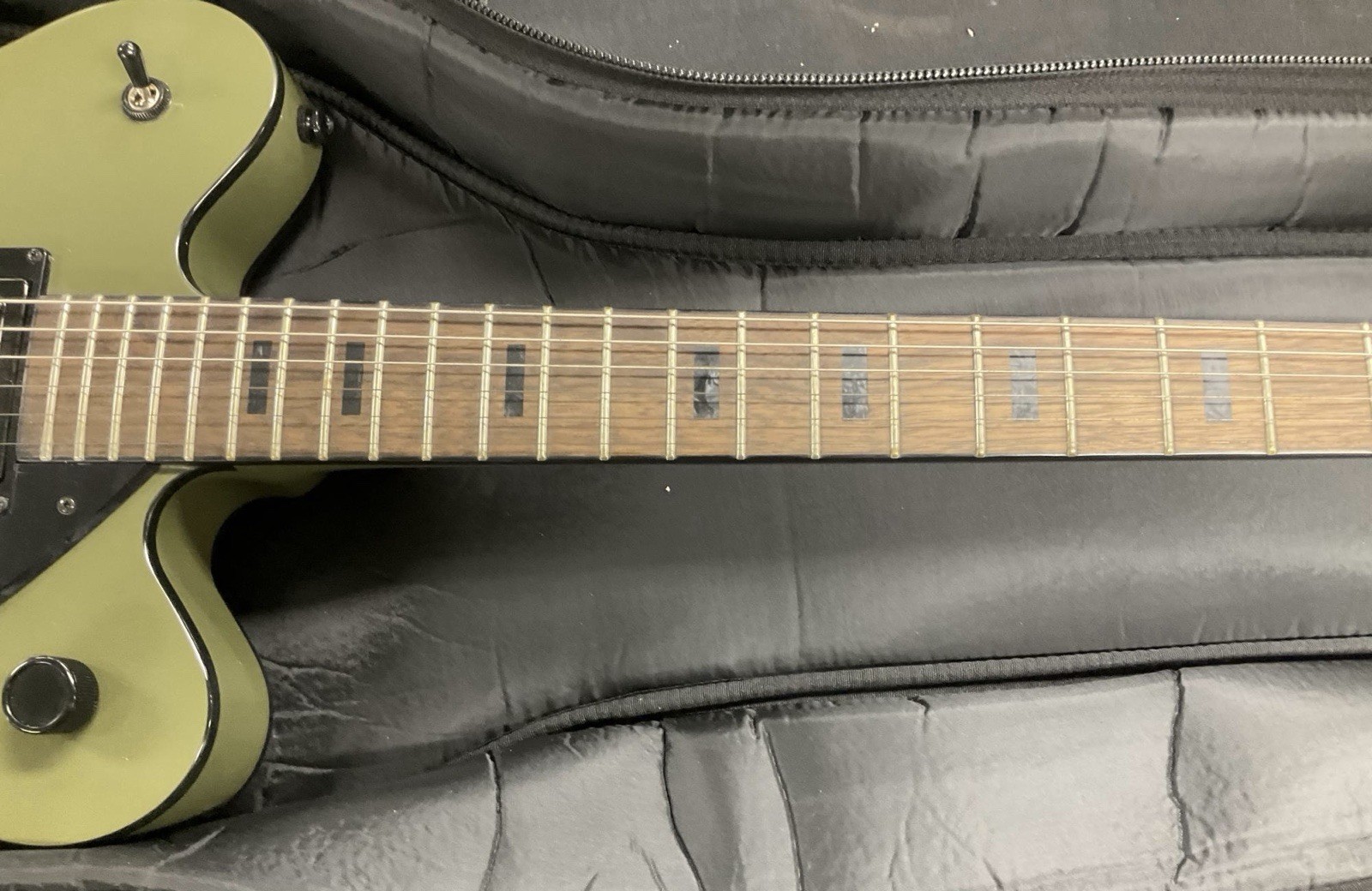 Gretsch Ltd Ed Streamliner Cat-Eye Center Block Olive Drab V-Stoptail Guitar