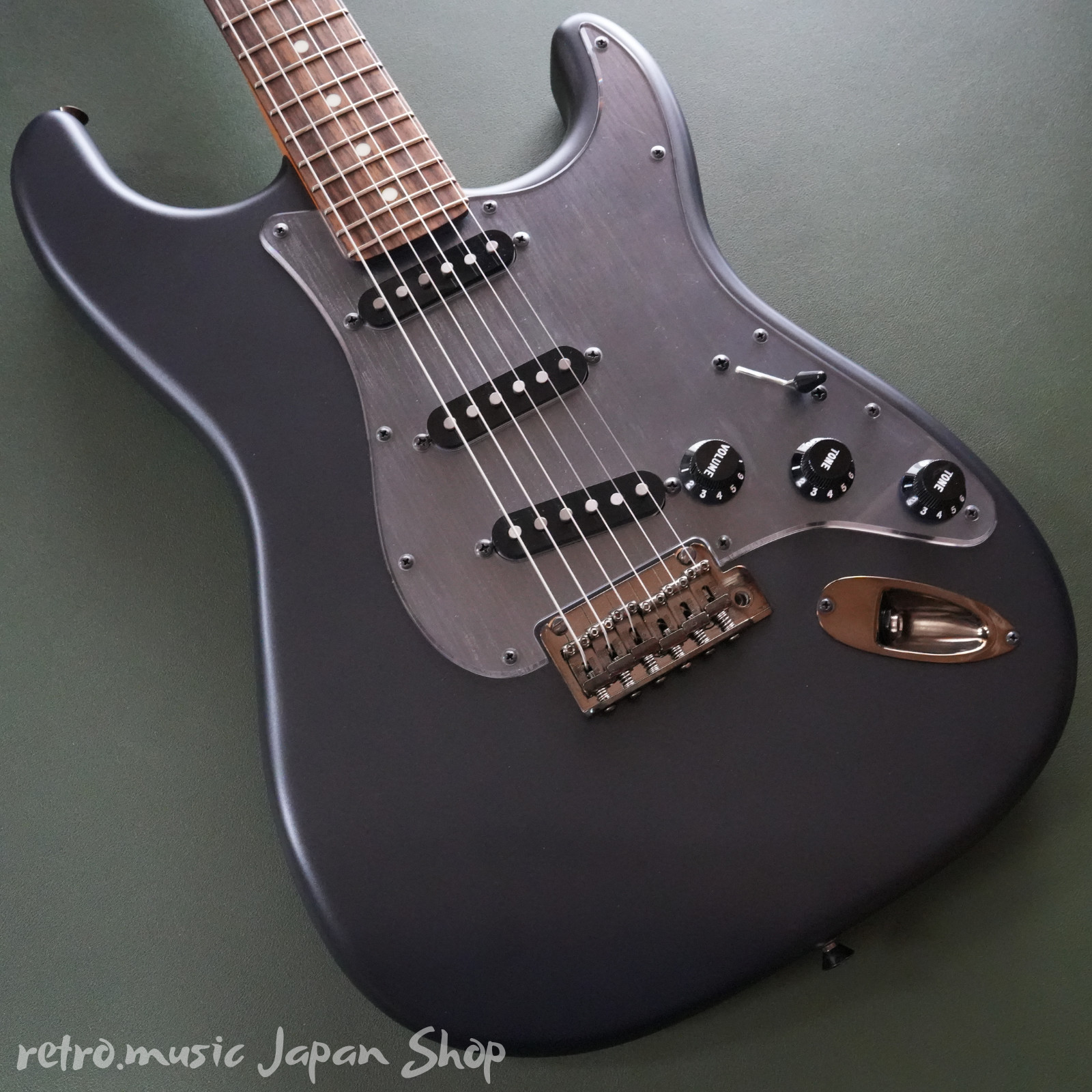 Fender Made in Japan 2026 Hybrid II Stratocaster Rosewood Matte Phantom Black