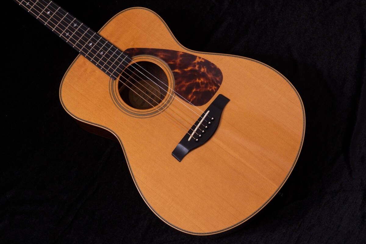 YAMAHA LS26 Acoustic Guitar Spruce Top Indian R Wood 2.075kg Used