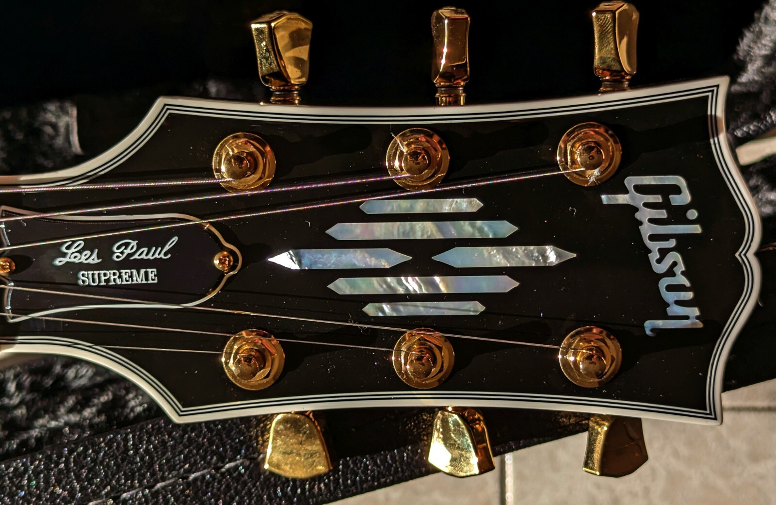2023 Gibson Les Paul Modern Supreme – Translucent Ebony