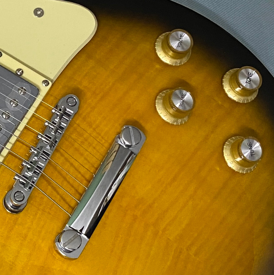 High Gloss Style Solid Electric Guitar Flamed Top Vintage Sunburst Finish