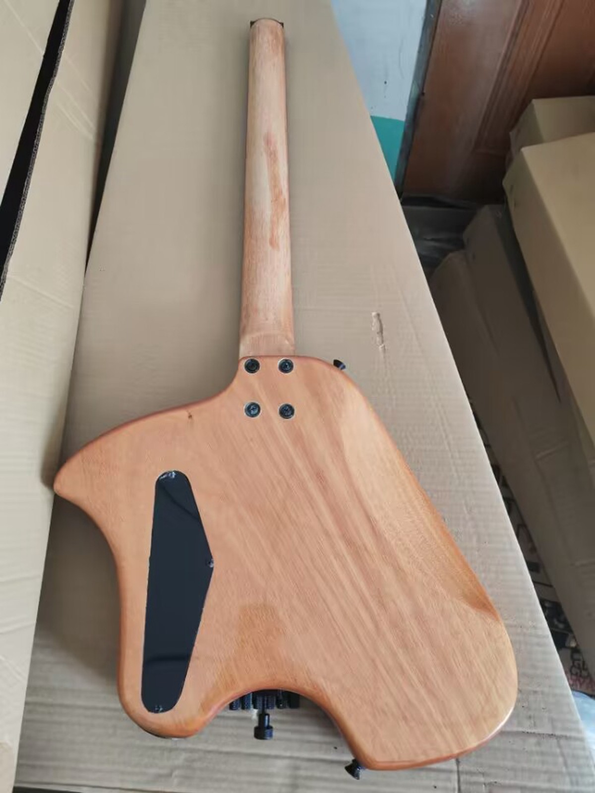 Headless 24 Frets Electric Guitar Natural Wood Colour Mahogany Body