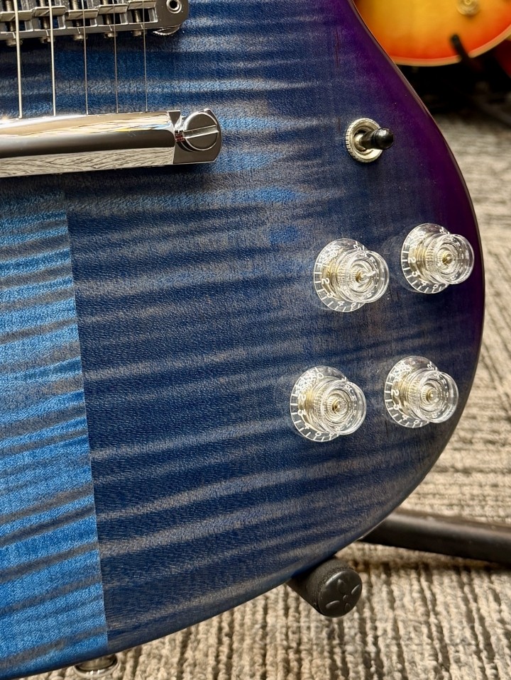 Gibson SG Modern -Blueberry Fade- 2022 model. Beautiful wood grain! Ebony finger
