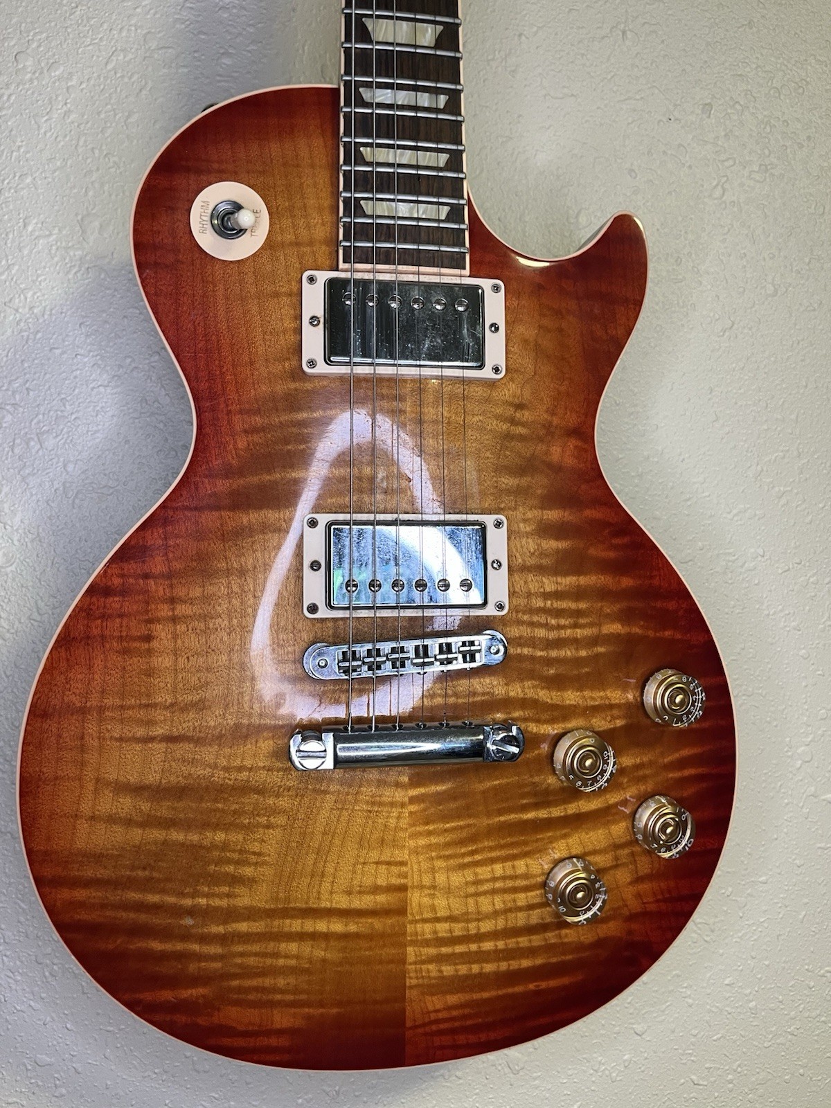 Gibson Les Paul Standard 2014 120th Anniversary Heritage Cherry Flame Top Guitar
