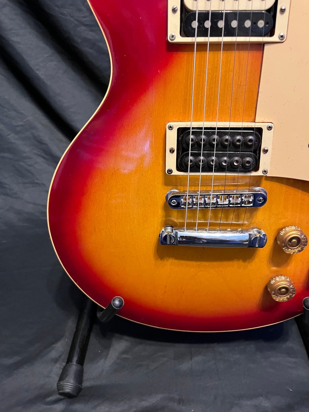 1981 Gibson Les Paul Standard Guitar in Cherry Sunburst W/OHSC