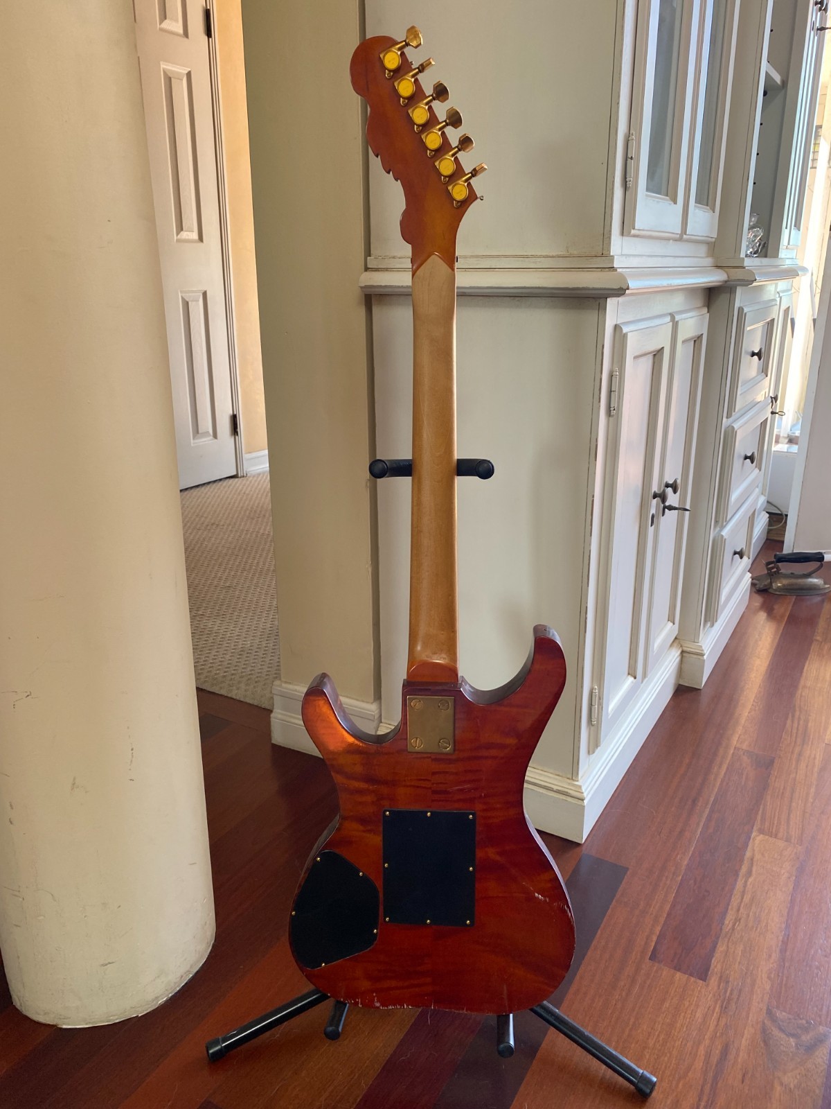 Handmade Electric Guitar. Custom Build Eagle 2 – Sunburst Nitro Finish