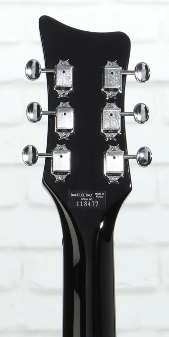 Danelectro 66BT Baritone Electric Guitar – 3-Tone Sunburst