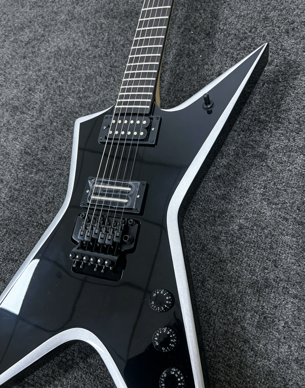 Washburn Dimebag Darrell Signature Model Electric Guitar Black Ship US