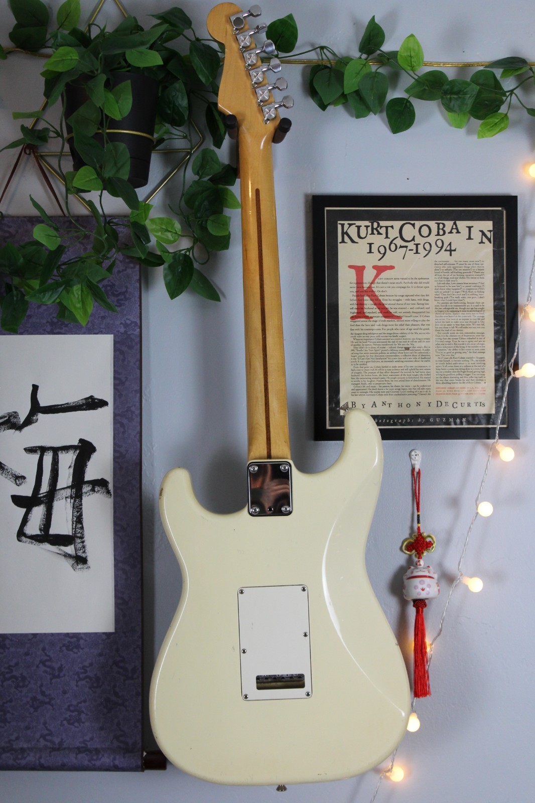 1986 Fender Stratocaster MIJ Boxer ST557 – Olympic White – w/ New hardshell case