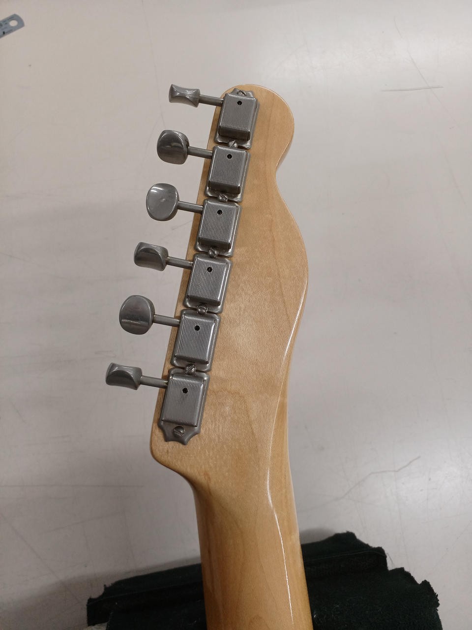 FENDER AMERICAN 62 JAGUAR electric guitar