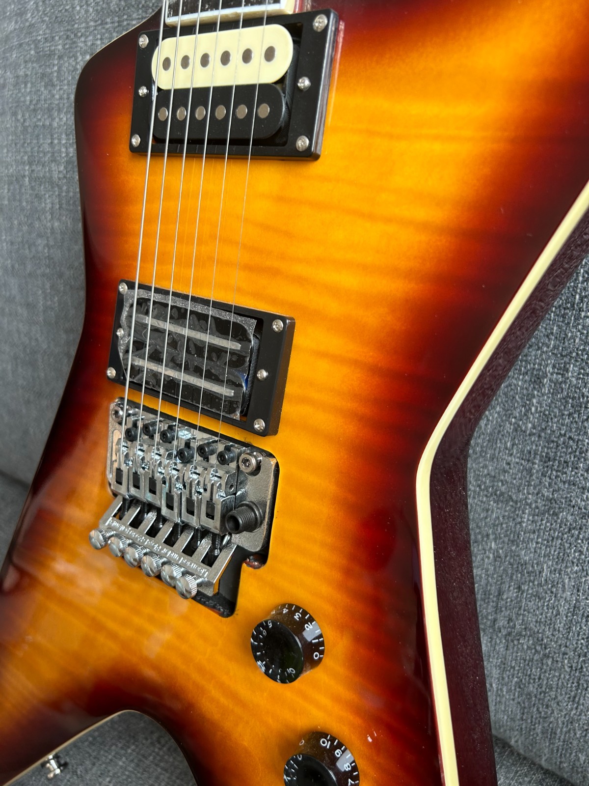 Dimebag Darrell Signature Electric Guitar Flame Maple Top lightning pattern