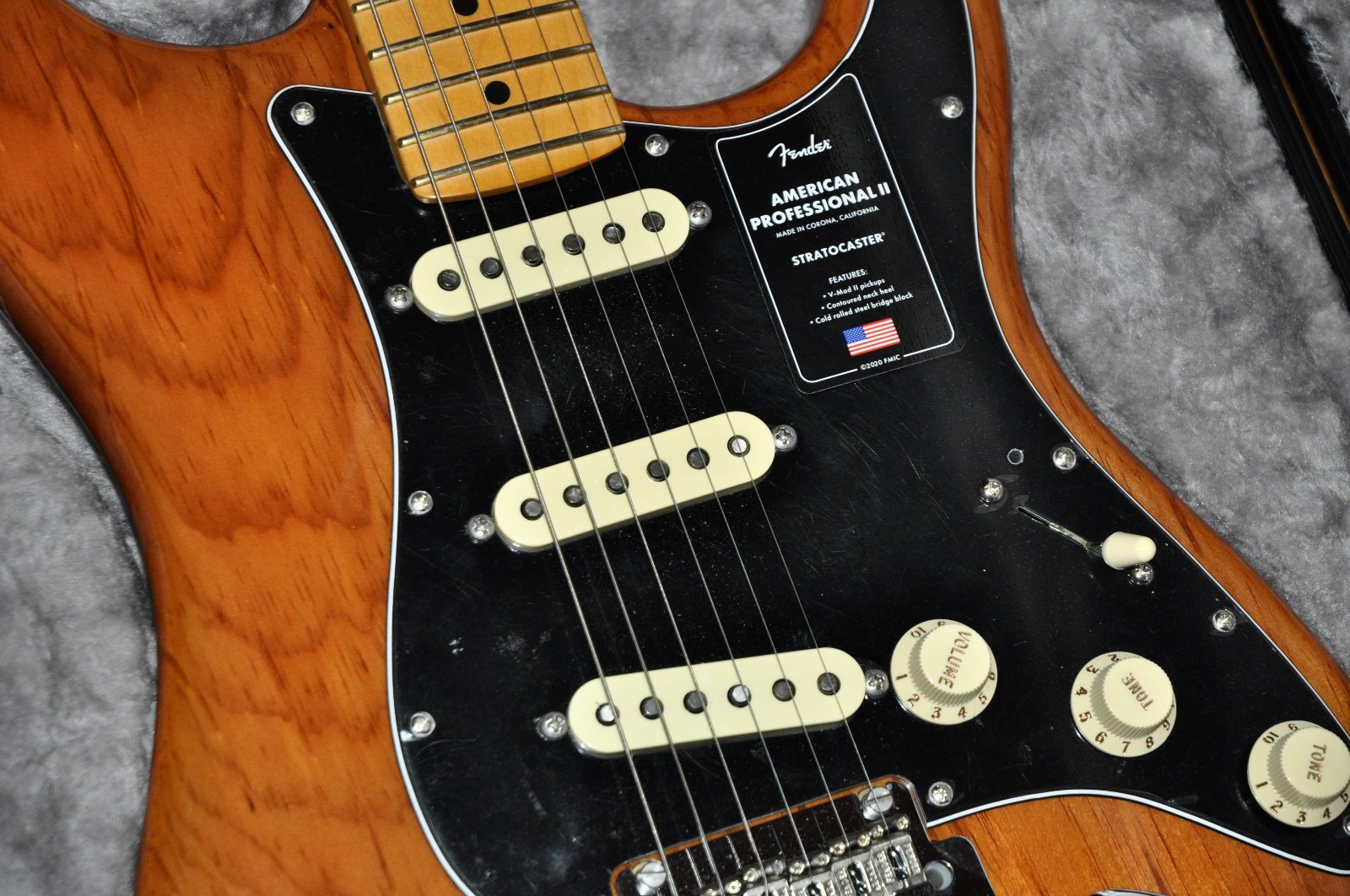 Fender American Professional II Stratocaster • Roasted Pine – Maple Neck • OHSC