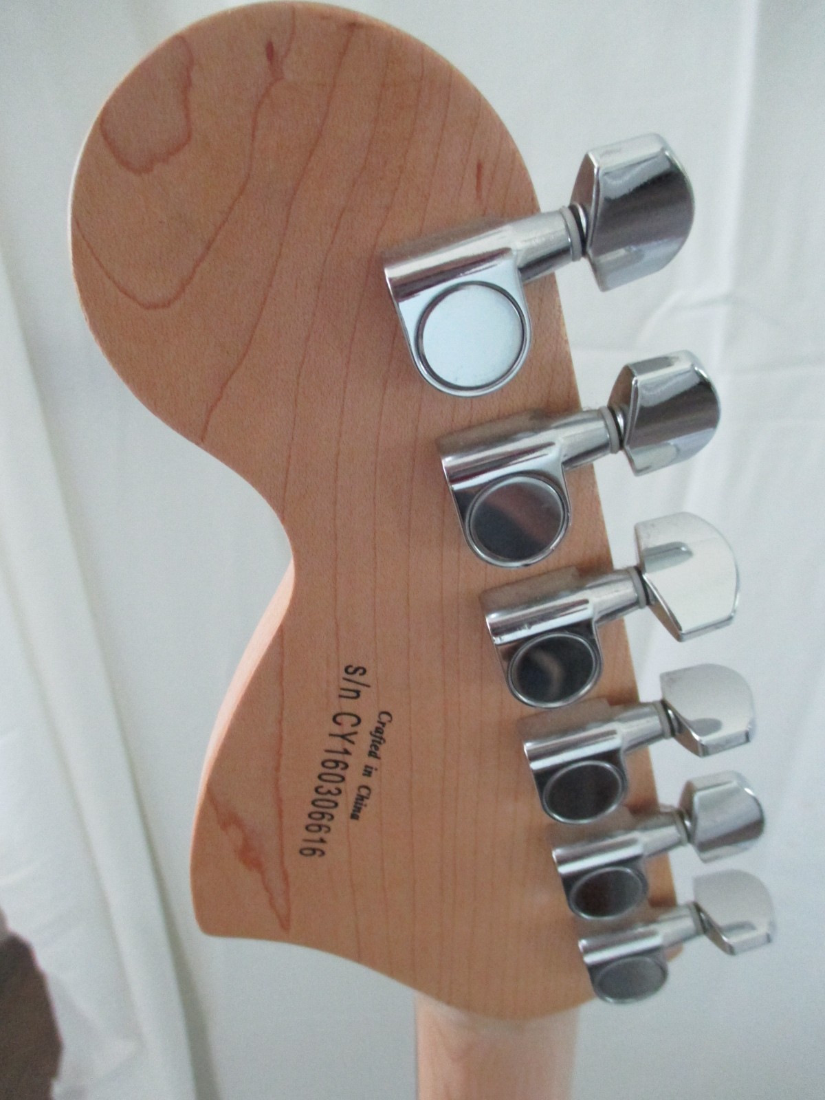 Squier Strat Fender Affinity Green Electric Guitar 6 String No. CY160306616