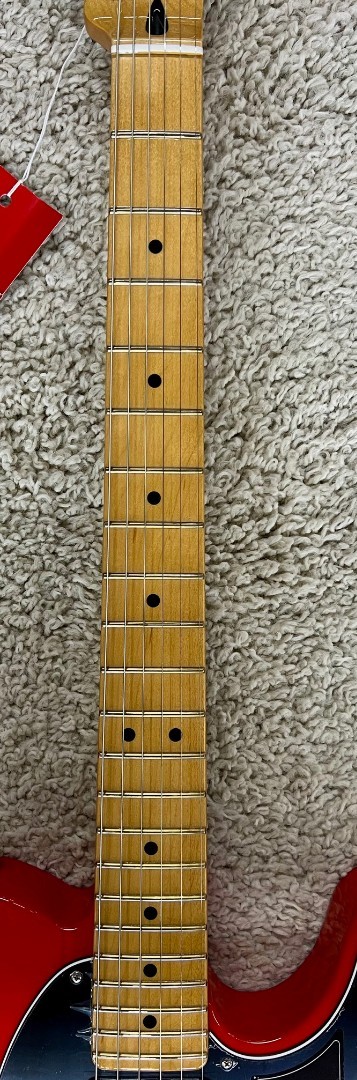 Fender Player II Telecaster Electric guitar, Maple Fingerboard, Coral Red – MIM