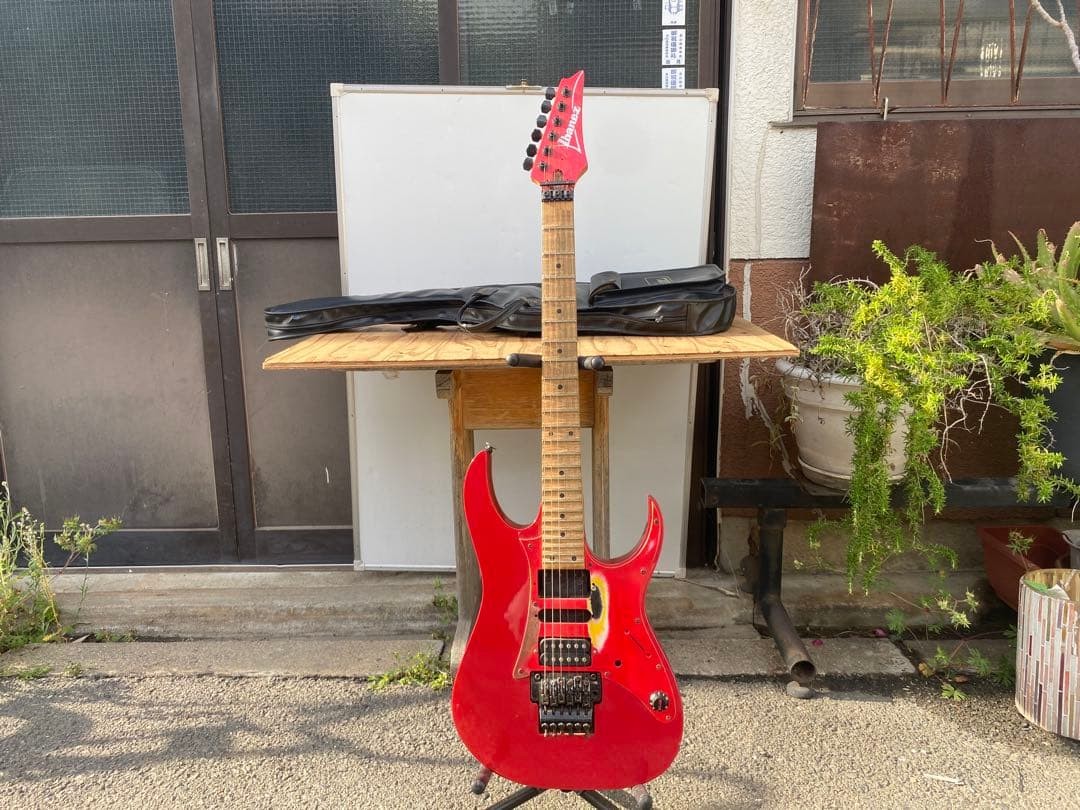 Ibanez RG-550 Electric Guitar Soft Case Included