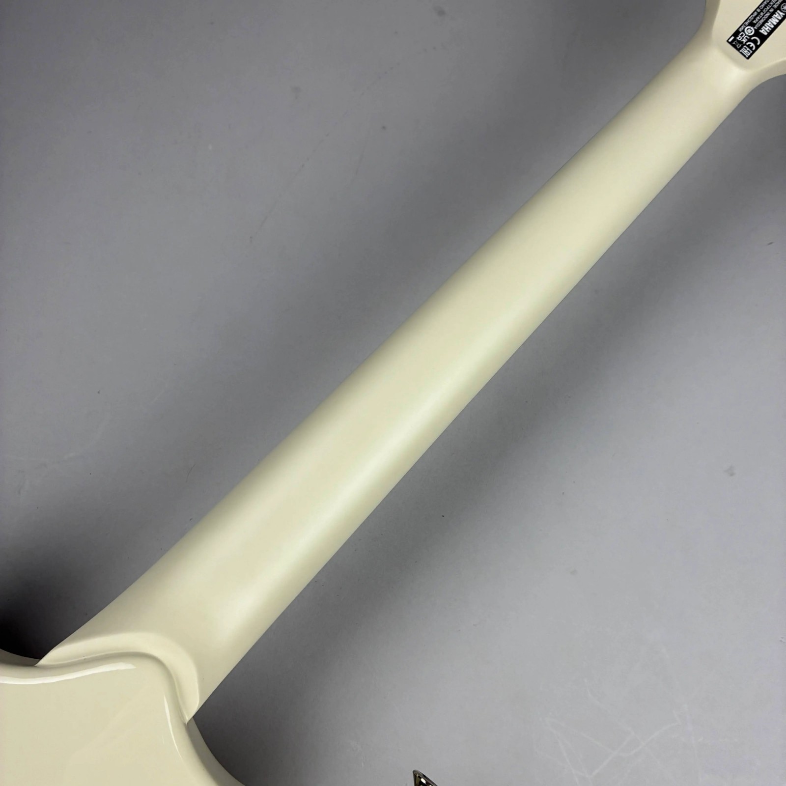 Yamaha RSE20 VW Revstar Element Series Vintage White Electric Guitar Brand NEW