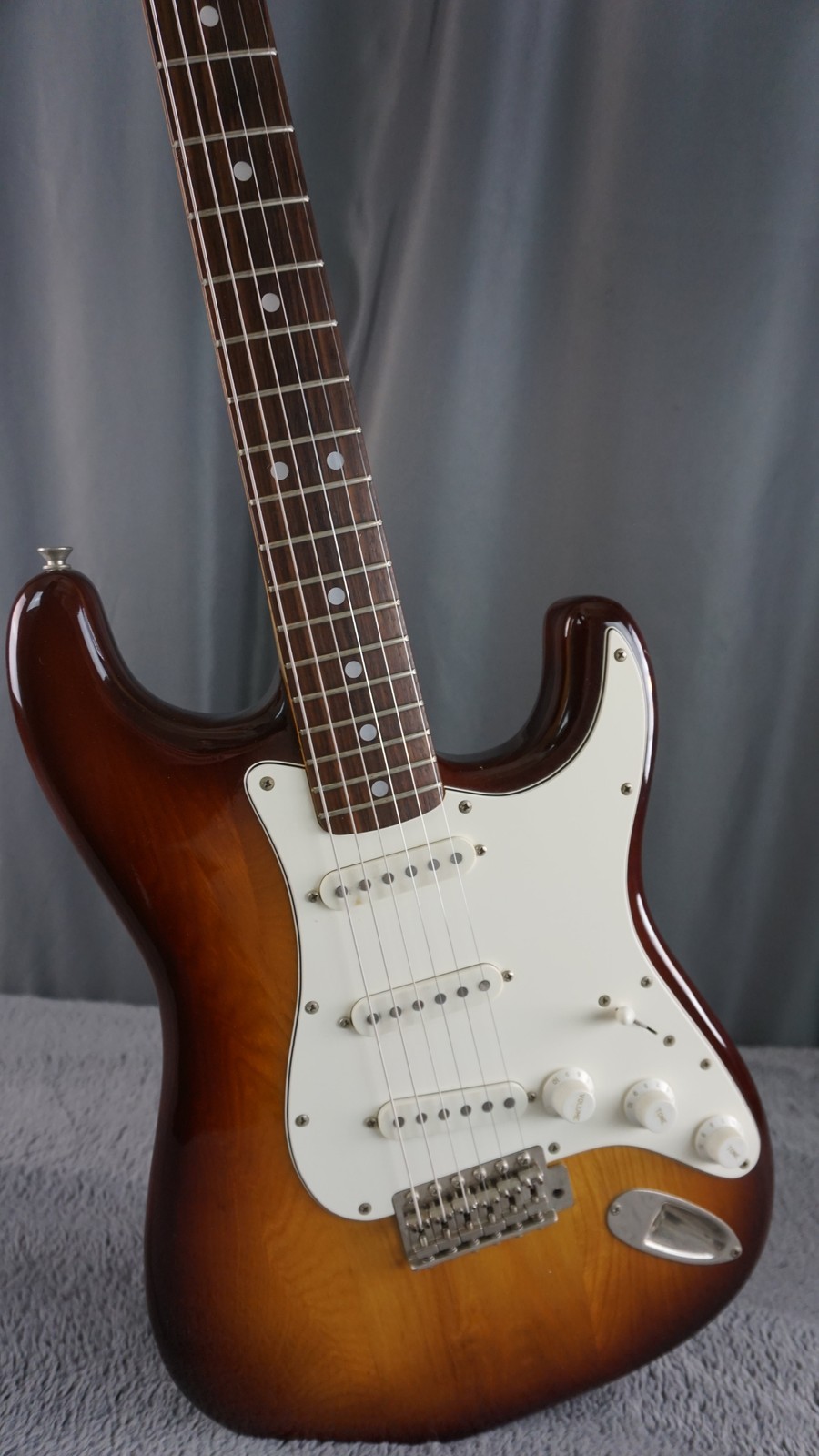 Fernandes S Style – Sunburst Japan