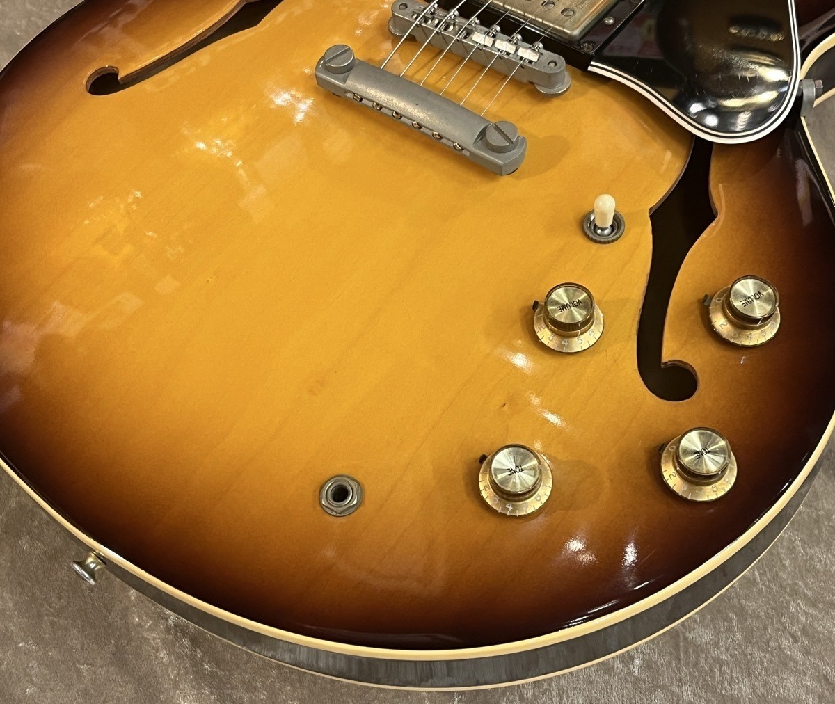 GIBSON MEMPHIS Historic Series 1963 ES-335TD Historic Burst With Hard Case USED