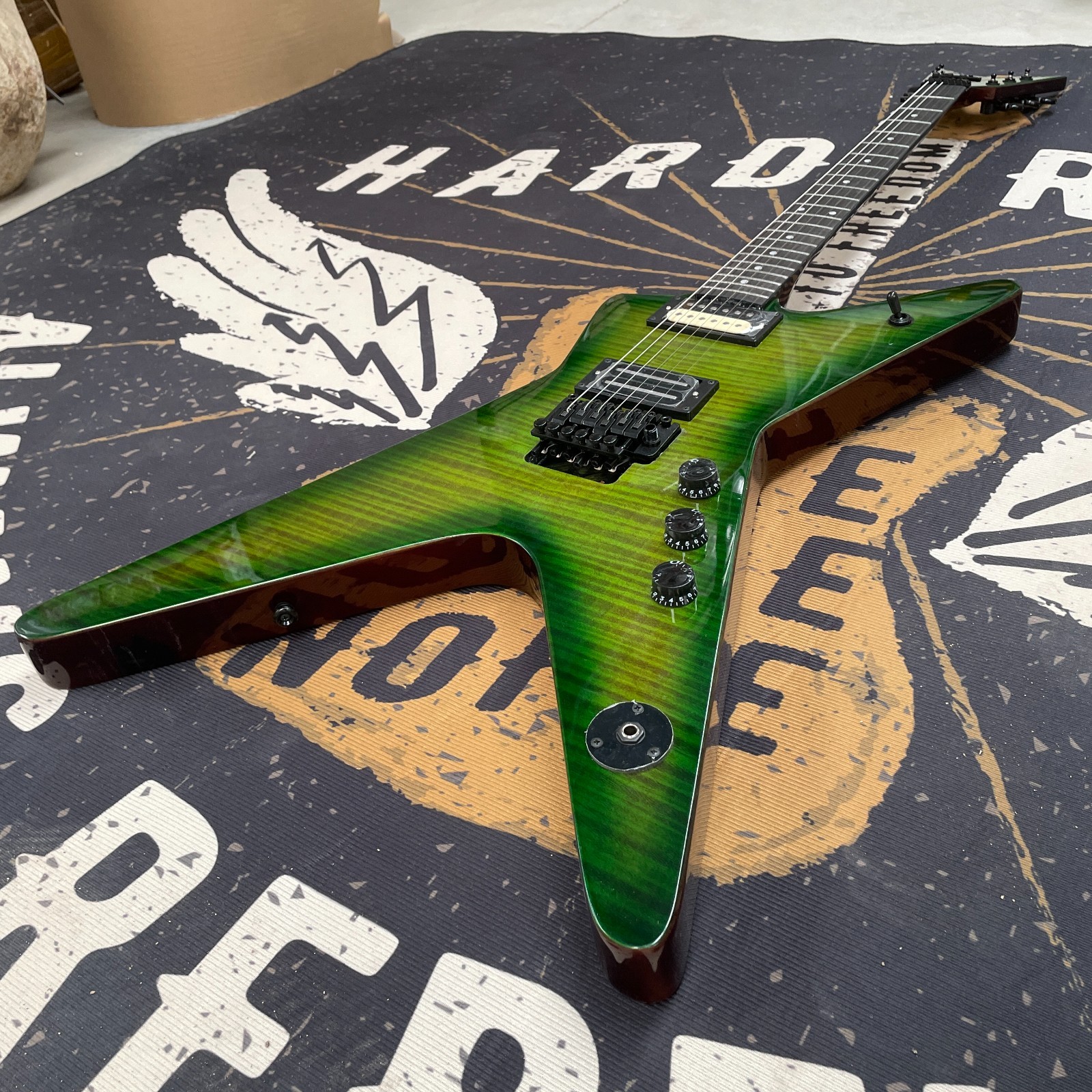 Dime Green Dean Electric Guitar 6 String send From China