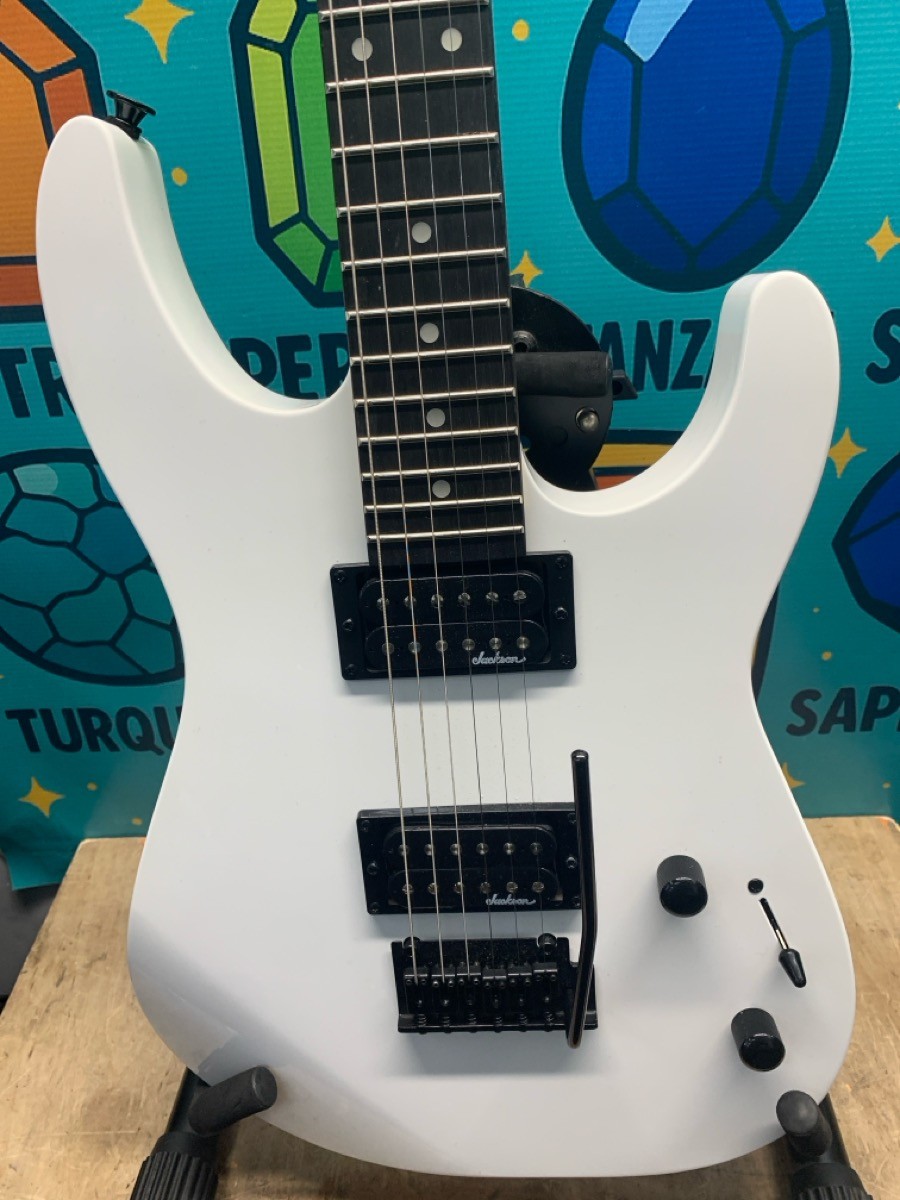Jackson Dinky JS22 DKA Arch Top Natural Electric Guitar – Snow White (E10047872)