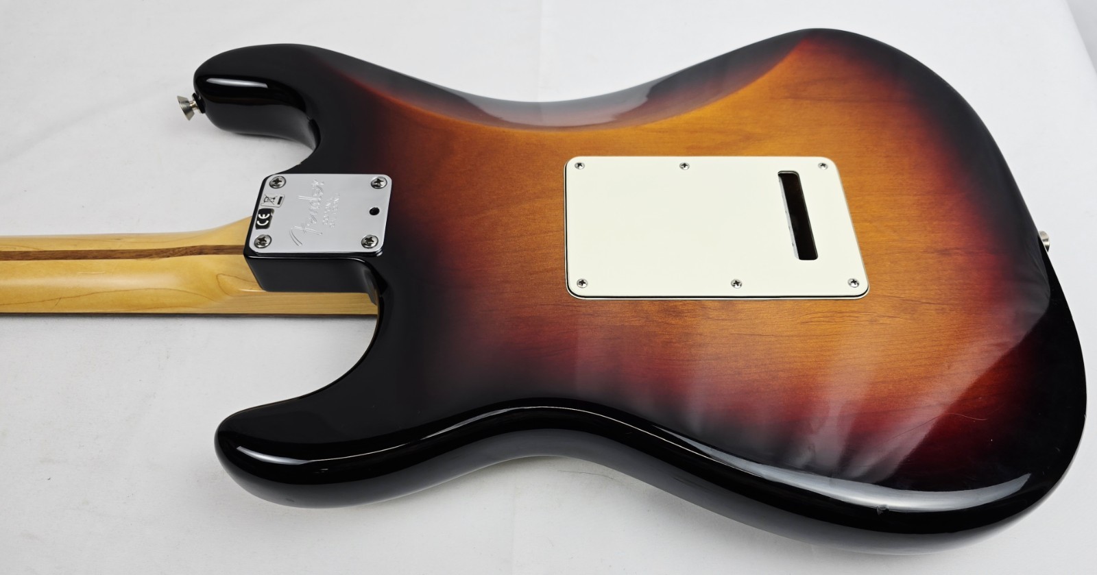 Fender American Standard Stratocaster HSS Shawbucker 2015 USA Sunburst with Case