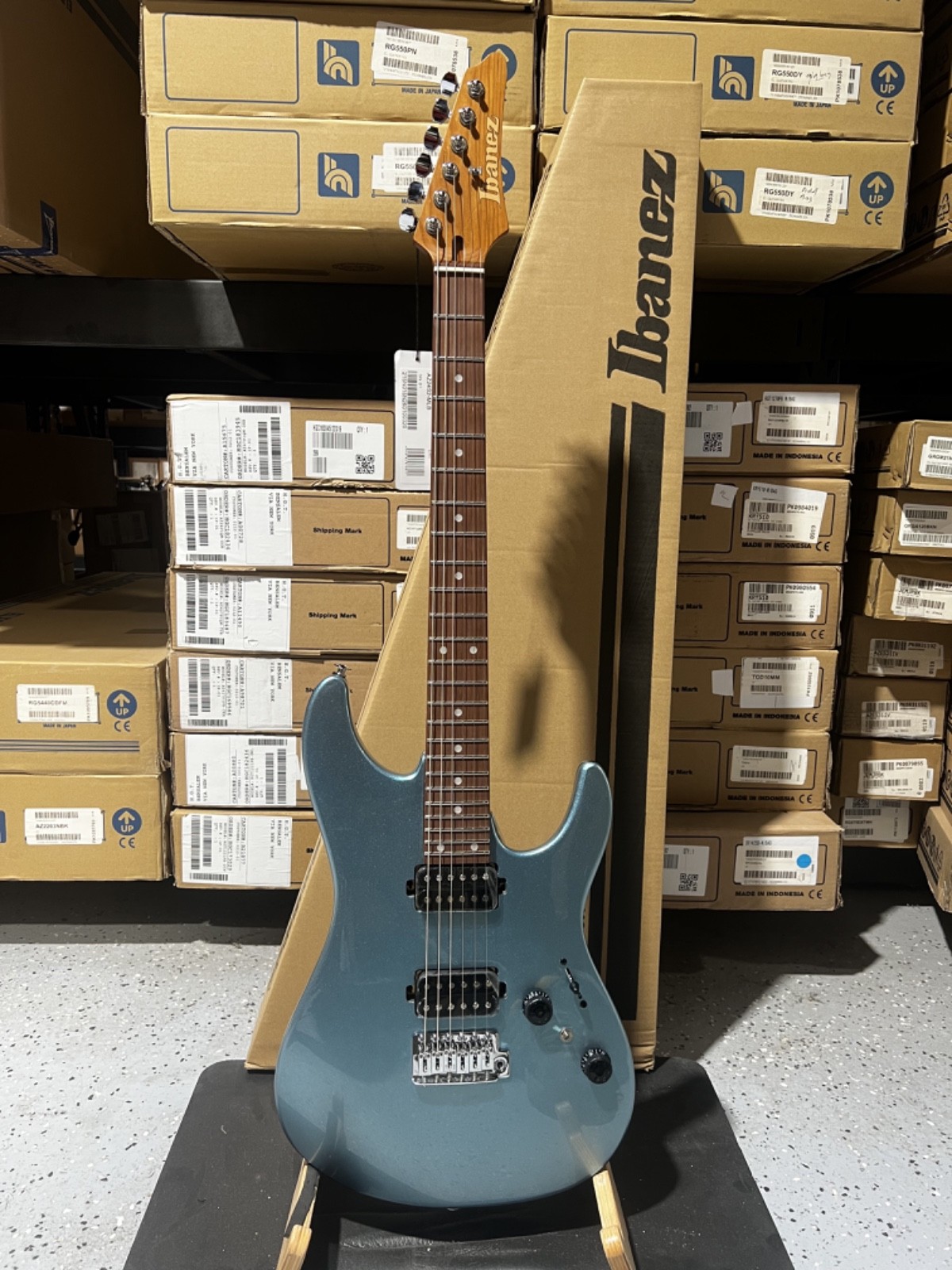 Ibanez AZ24S2 Standard Electric – Metallic Light Blue