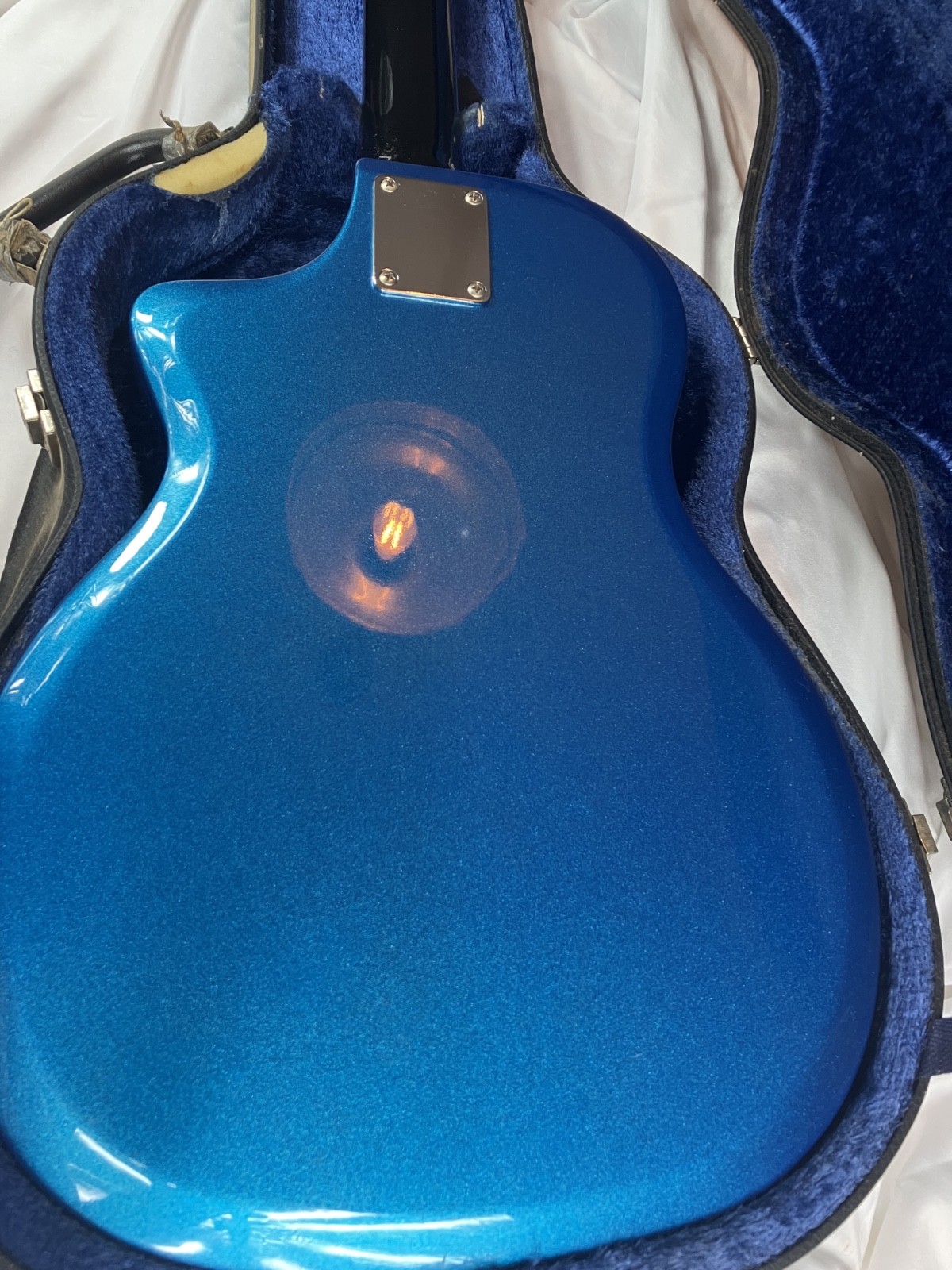 Airline Guitars Twin Tone