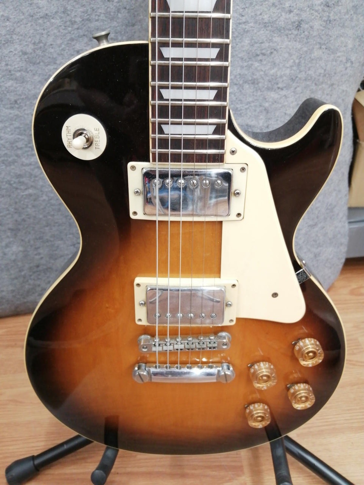 YAMAHA SL400S Used Agathis body Maple neck Rosewood fingerboard Sunburst