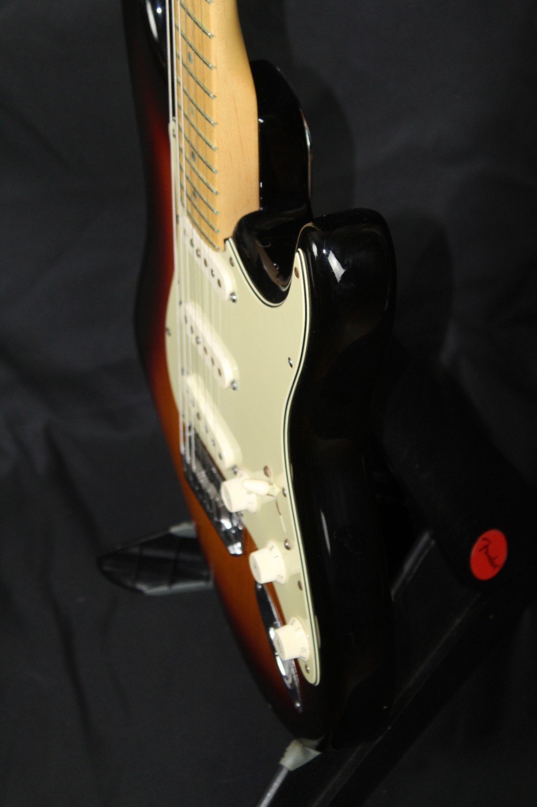 Fender American Deluxe Stratocaster w/ Noiseless Pickups, S1 Switch & HSC *NICE*