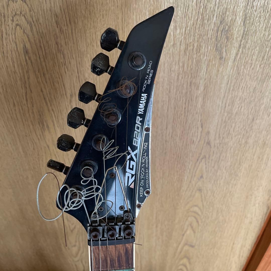 YAMAHA RGX 820J Electric Guitar USED